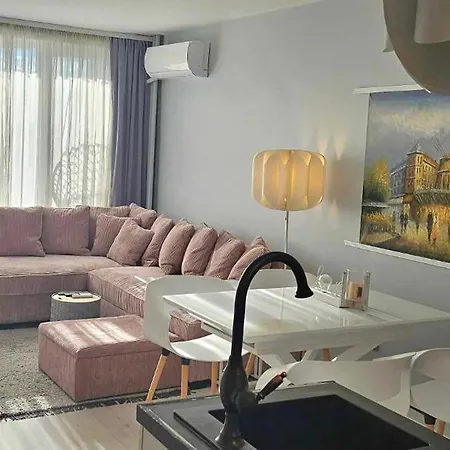 лазур Apartment *