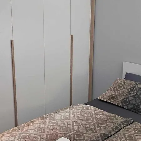 شقة лазур بورغاس